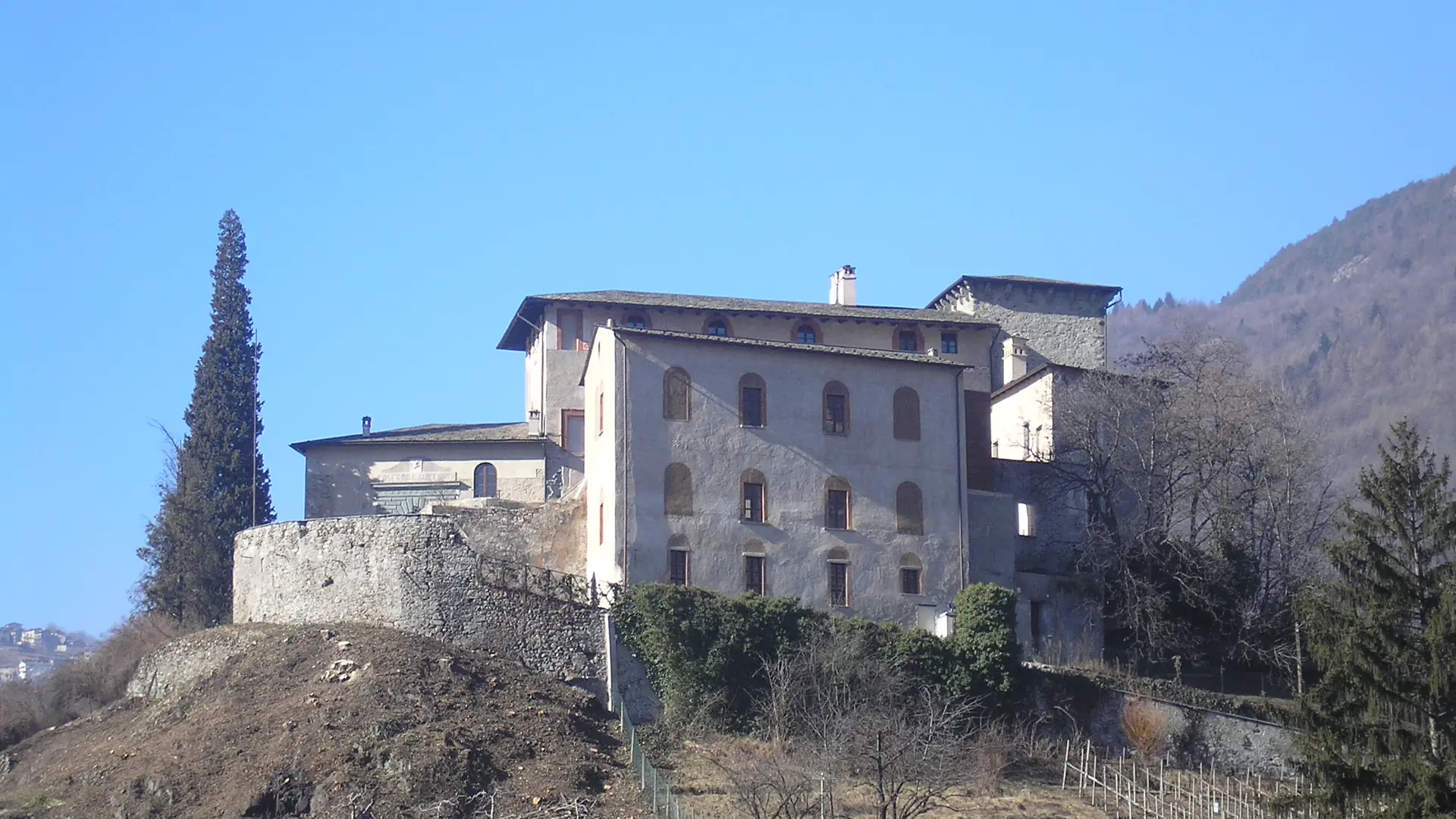 Castel Masegra sul colle sopra Sondrio